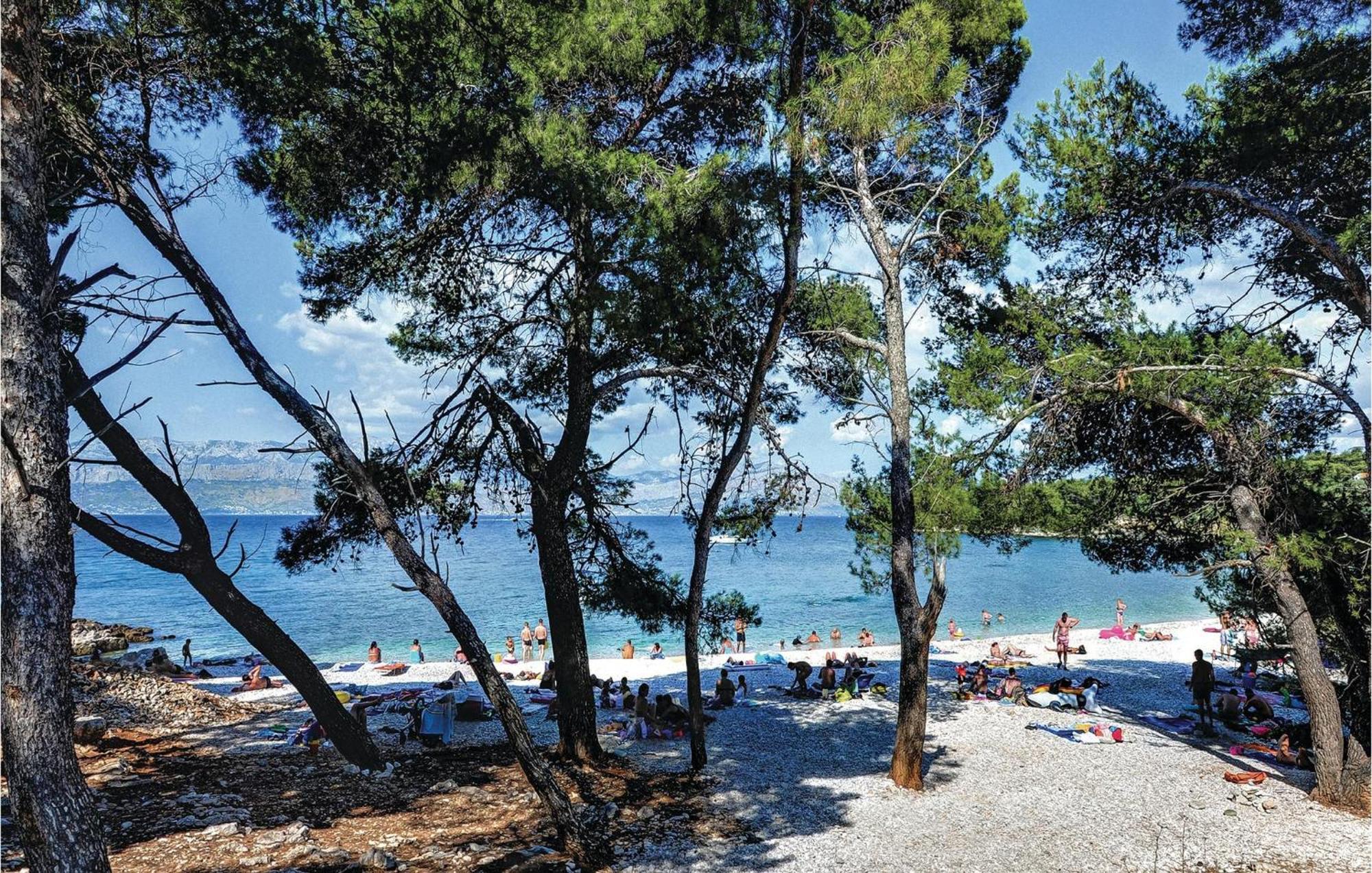 Gorgeous In Supetar-splitska With Wifi Apartment *